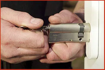 New Chicago OH Locksmith Store New Chicago, OH 937-343-1243